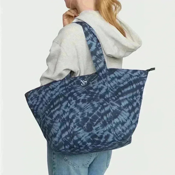 Victoria's secret bag new in packaging - Picture 1 of 5